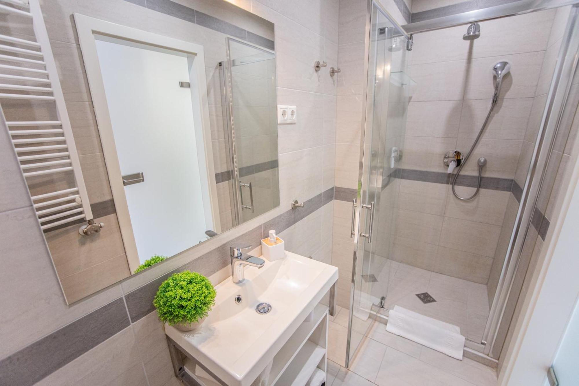 Nemeth Apartmanok シャールヴァール エクステリア 写真
