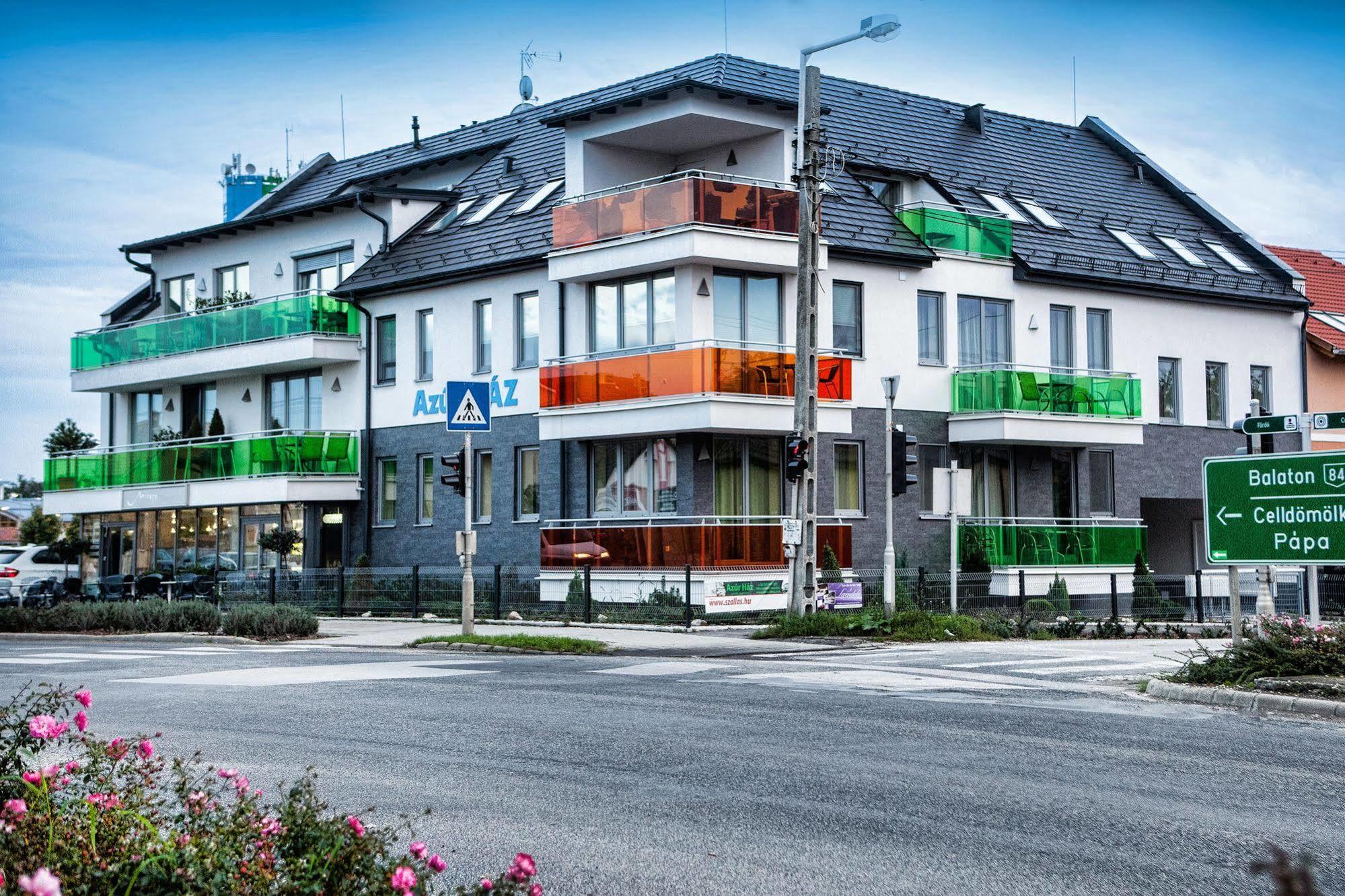 Nemeth Apartmanok シャールヴァール エクステリア 写真
