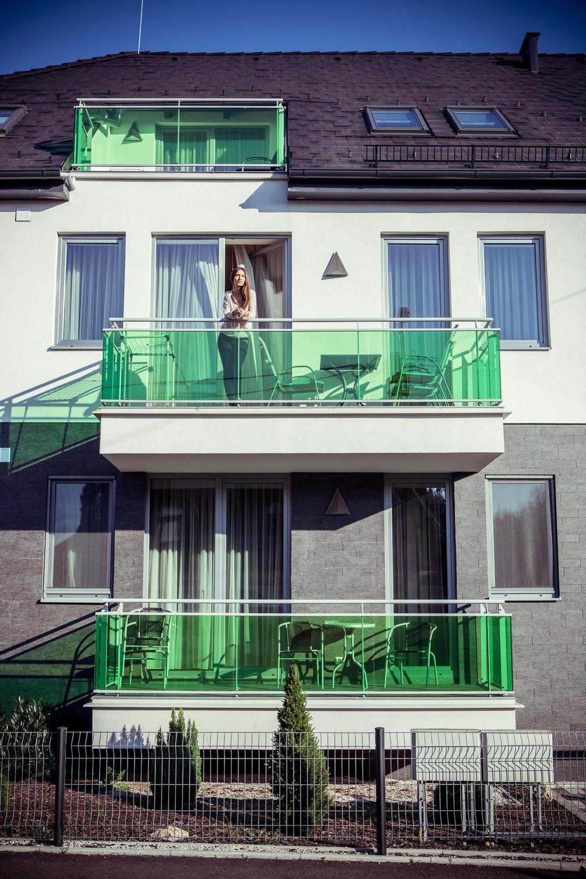 Nemeth Apartmanok シャールヴァール エクステリア 写真